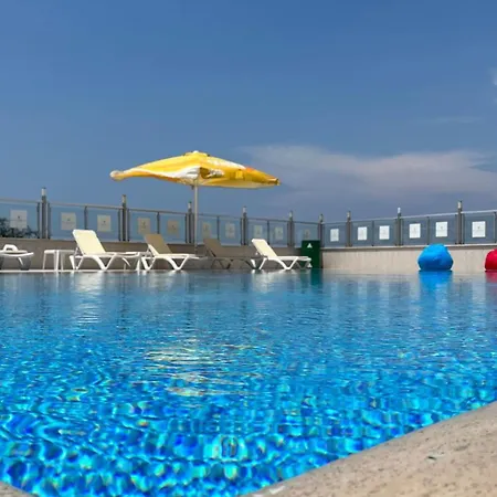 Double Royal Otel
