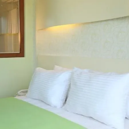 Double Royal Hotel