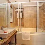 Double Royal Hotel 4*