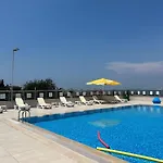 Double Royal Hotel
