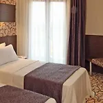 Double Royal Hotel