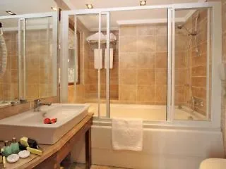 Double Royal Szálloda 4*