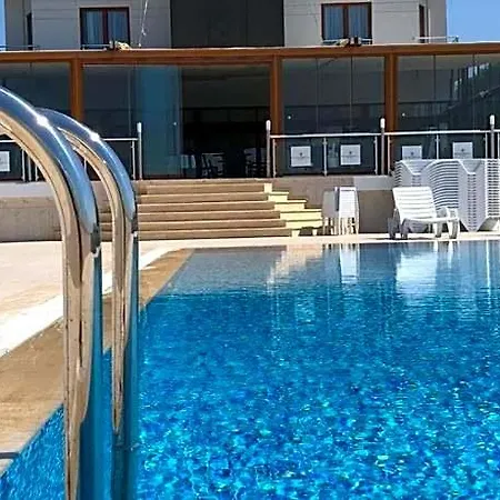 Double Royal Hotel